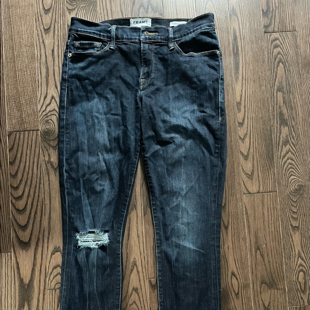Frame Denim Skinny Jean (Distressed Right Knee)